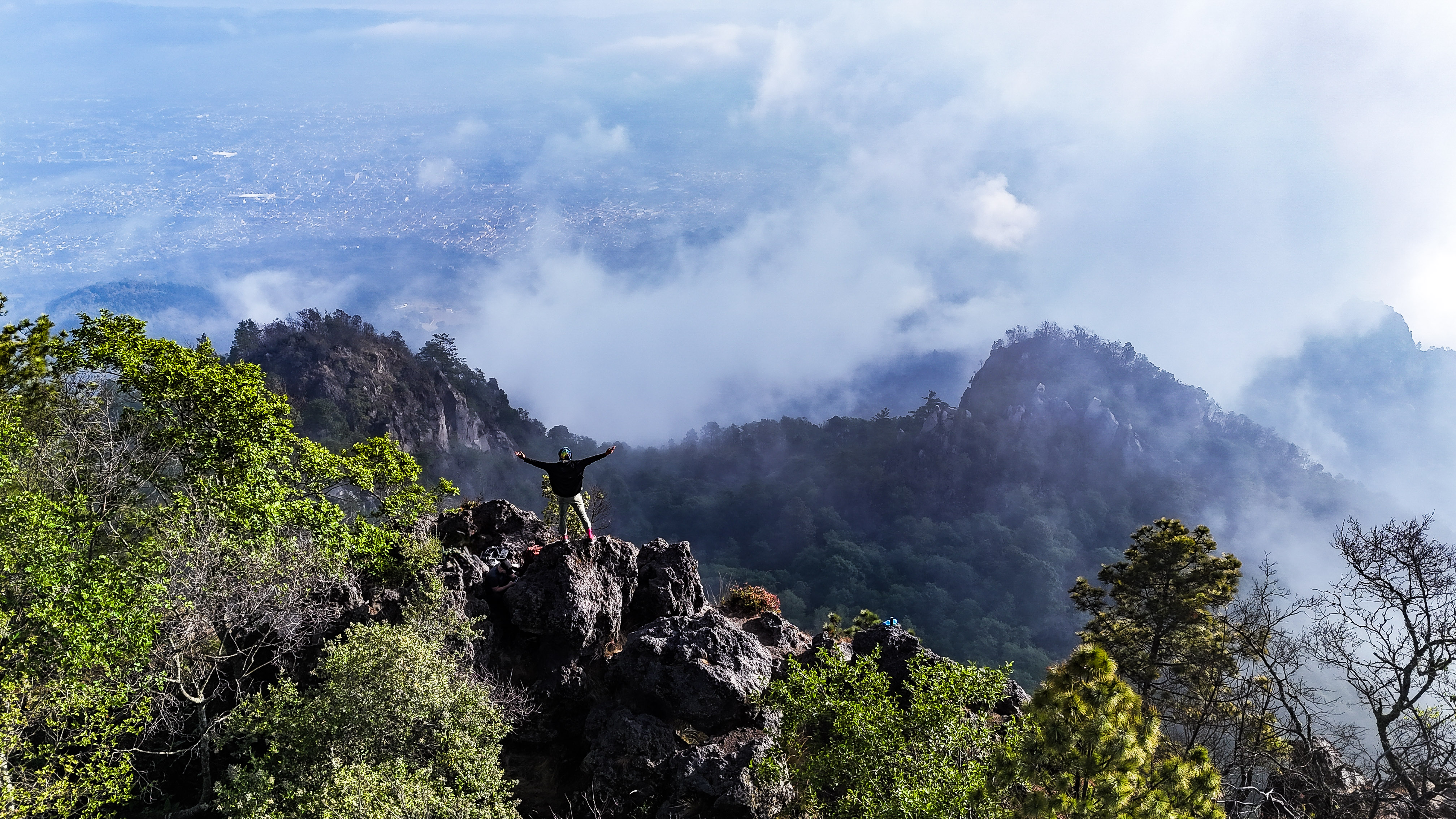 Cerro Quemado summit before sunrise